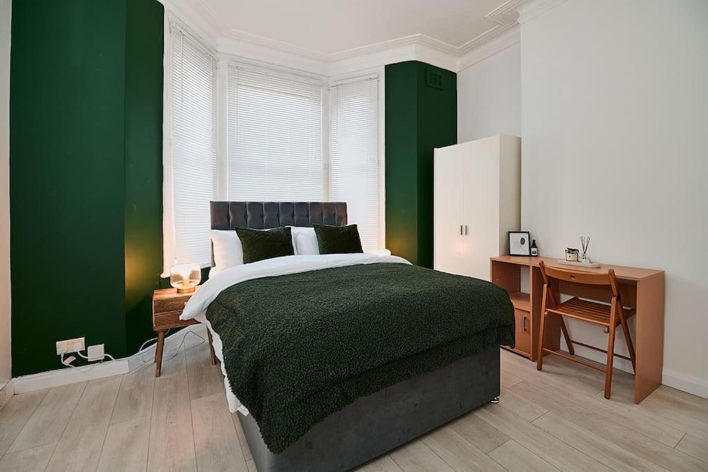 Fabulous 3 Bed Nw London Apartment With Private Garden Zewnętrze zdjęcie