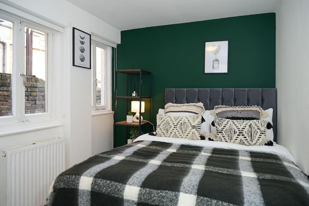 Fabulous 3 Bed Nw London Apartment With Private Garden Zewnętrze zdjęcie